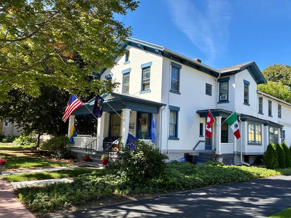 10 Arnold Park, Rochester, NY 14607