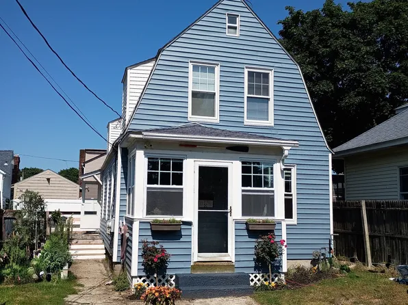 31 Sagamore St, Warwick, RI 02889