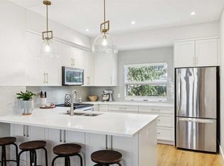 1935 E 35th St SW #7, Calgary, AB T3E2X4