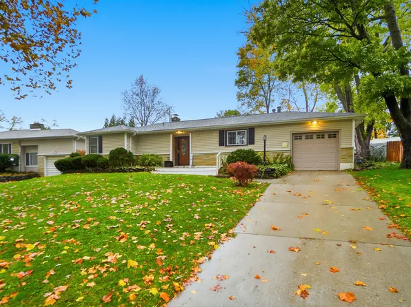 1919 Fairway Dr, Springfield, OH 45504
