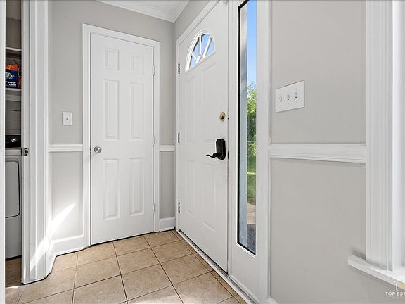 3rd image of 7604 E Sunset Dr