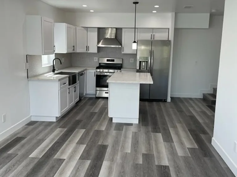 20811 Tiara St — Photo 30