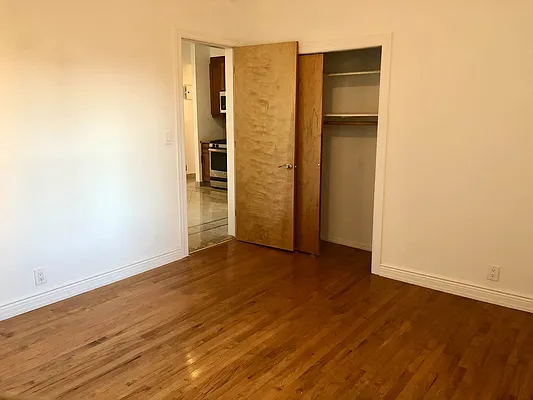 Rented by Rentiko Inc | media 26