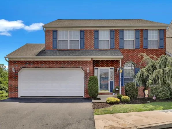 11 Fallowfield Cir, Shillington, PA 19607