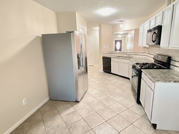 Appliances included