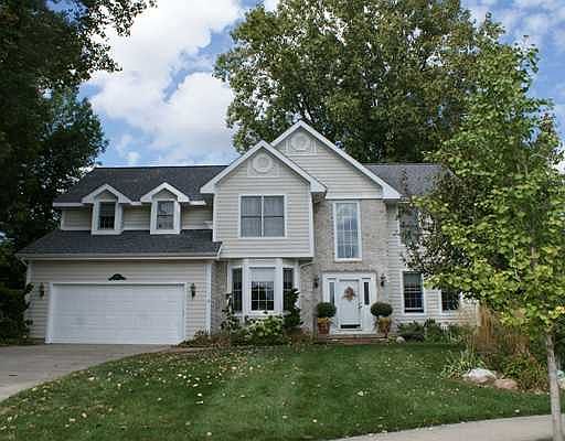 1st image of 5907 E Coventry Cir