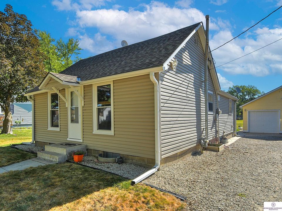513 N 12th St, Tekamah, NE 68061 Zillow