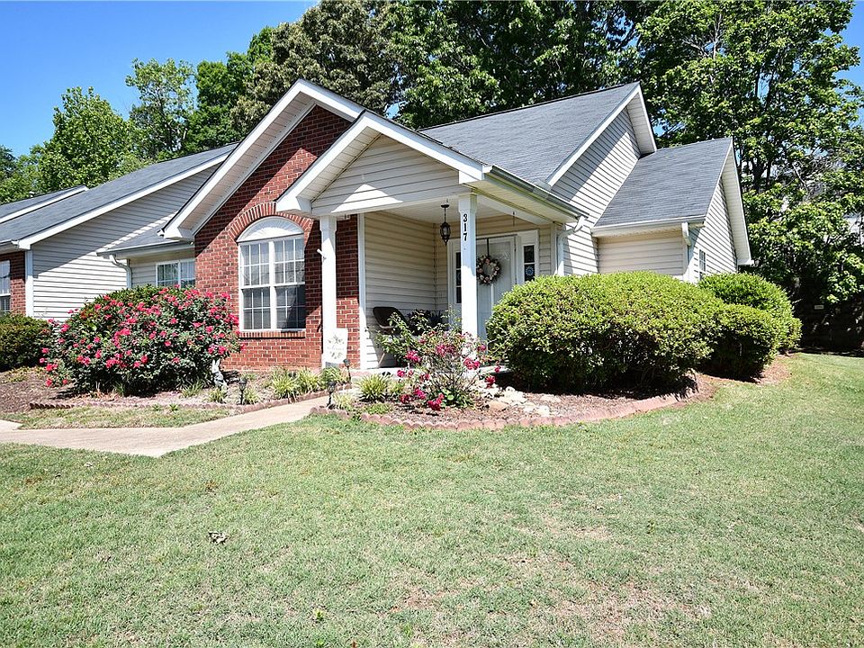 1st image of 317 Woodruff Park Ln