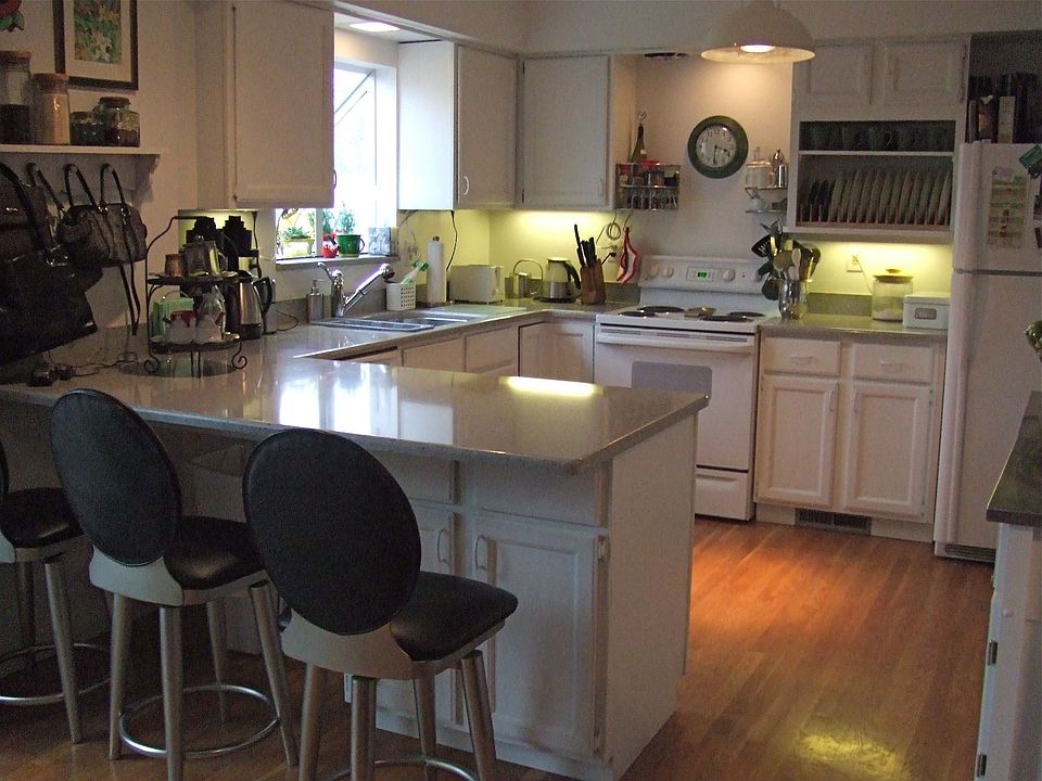 kitchen and
