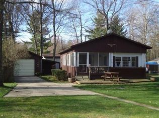 8700 E 16th St, White Cloud, MI 49349