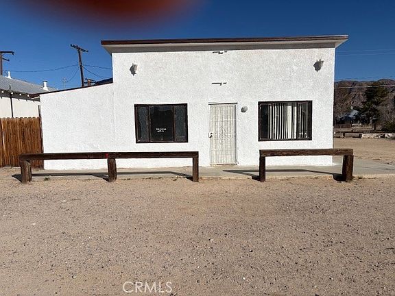 2nd image of 451 W Yermo Rd