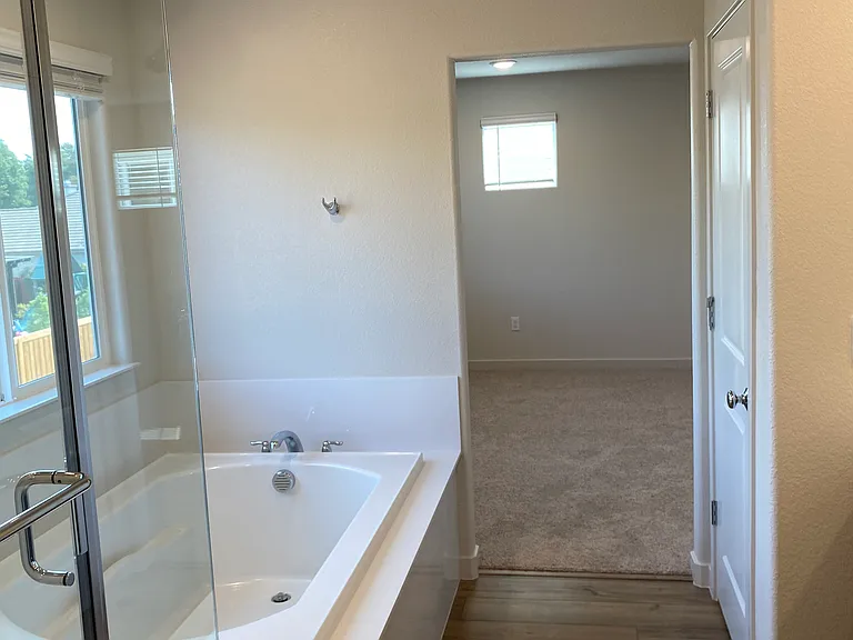 706 Diamond Valley Rd — Photo 12