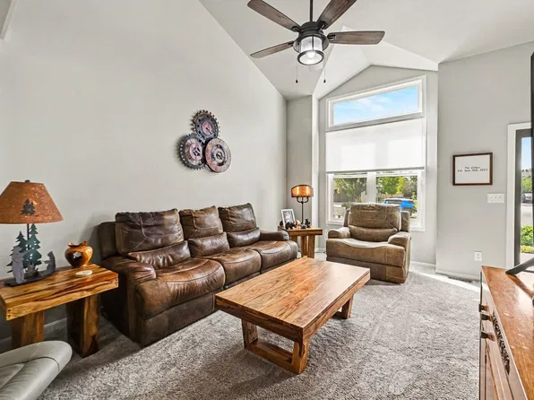3856 Larkspur Ct, Loveland, CO 80538