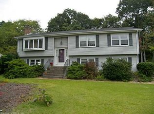 1961 Poquonock Ave, Windsor, CT 06095