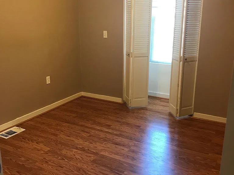 1140 Buffalo St #1 — Photo 10