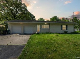 500 Trombley Dr, Troy, MI 48083