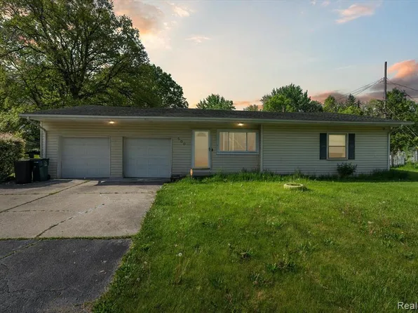 500 Trombley Dr, Troy, MI 48083