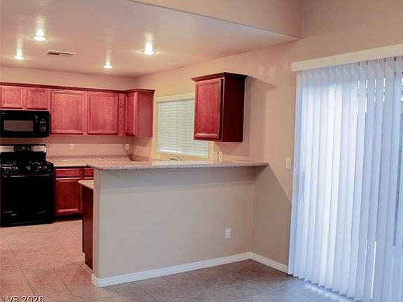 5th image of 6820 Sweet Pecan St