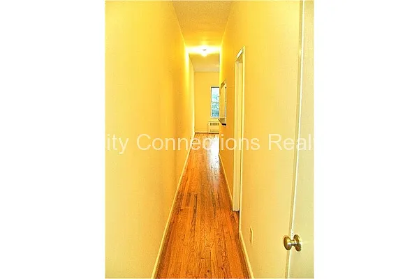 Rented by City Connections Realty | media 41