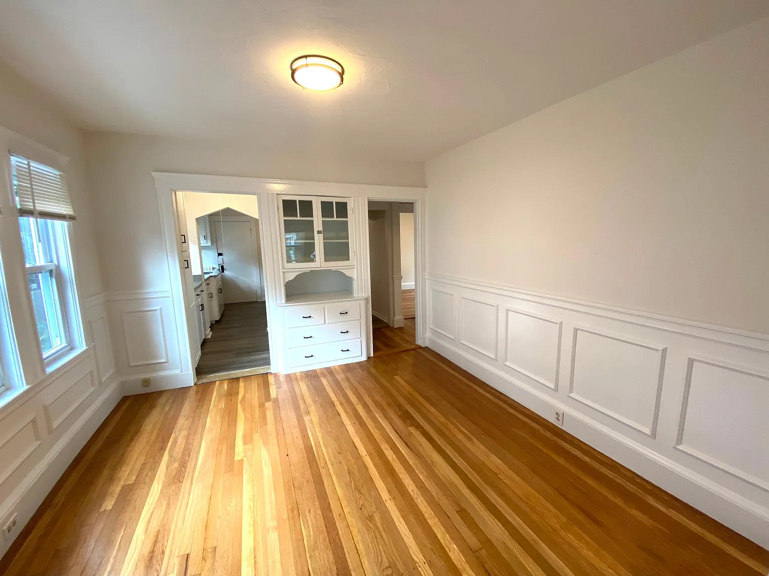 12 Hobson St — Photo 4