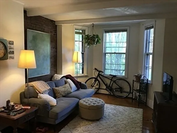 4 Wigglesworth St #2 — Photo 6