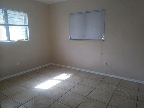 4th image of 3606 Iroquois Ave