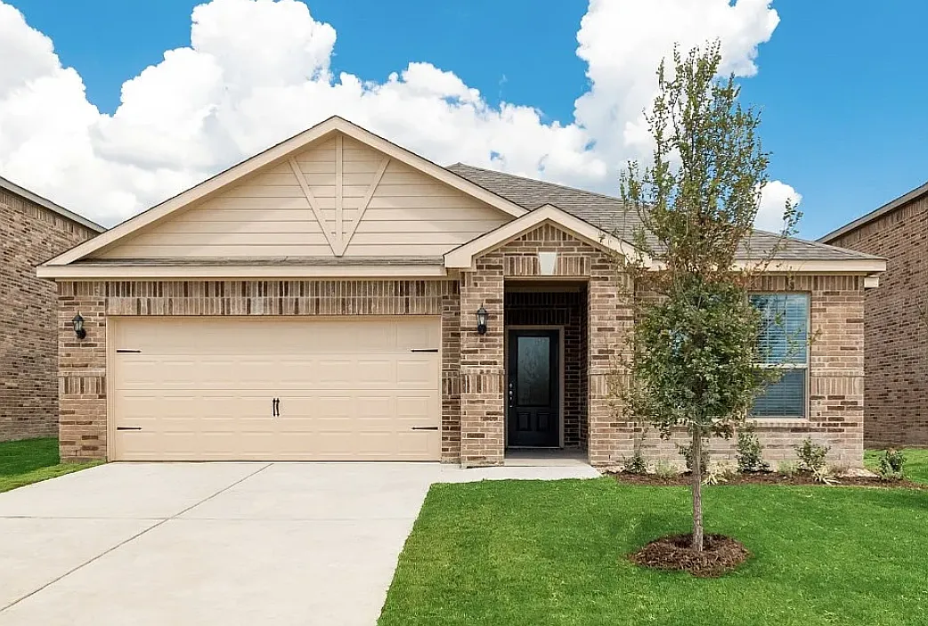4 bed, 2006 sqft, $2,550 — Photo 1