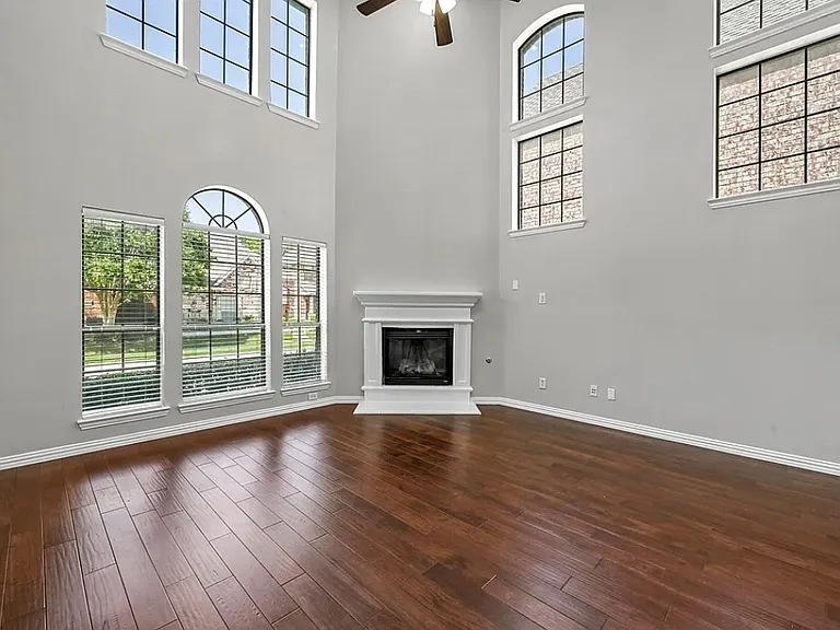 2124 Broadstone Dr — Photo 4