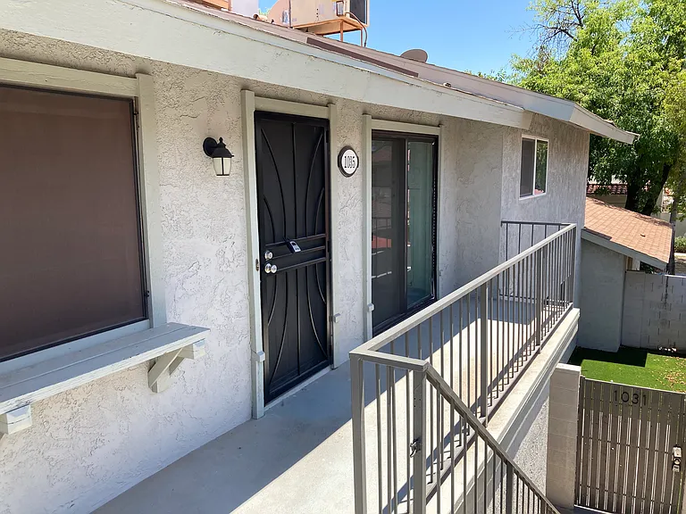 1035 N 84th Pl — Photo 9