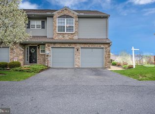 219 Wooley Hollow Ct, Mechanicsburg, PA 17055