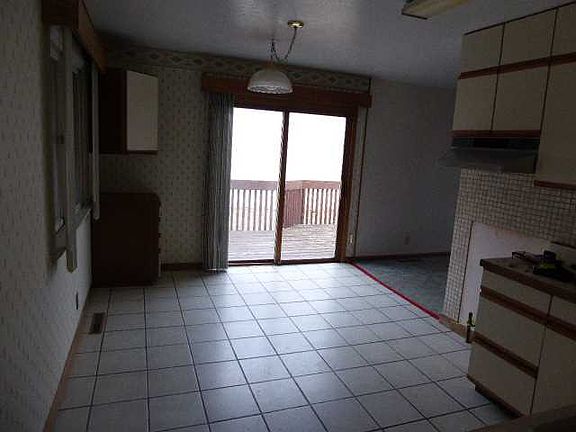 5th image of 1005 5th Ave N