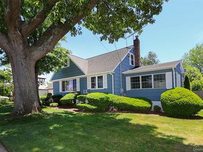 15 Hemlock Street, Merrick, NY, 11566