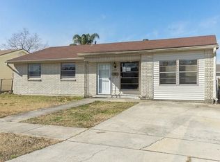 668 Taylorbrook Dr, Gretna, LA 70056
