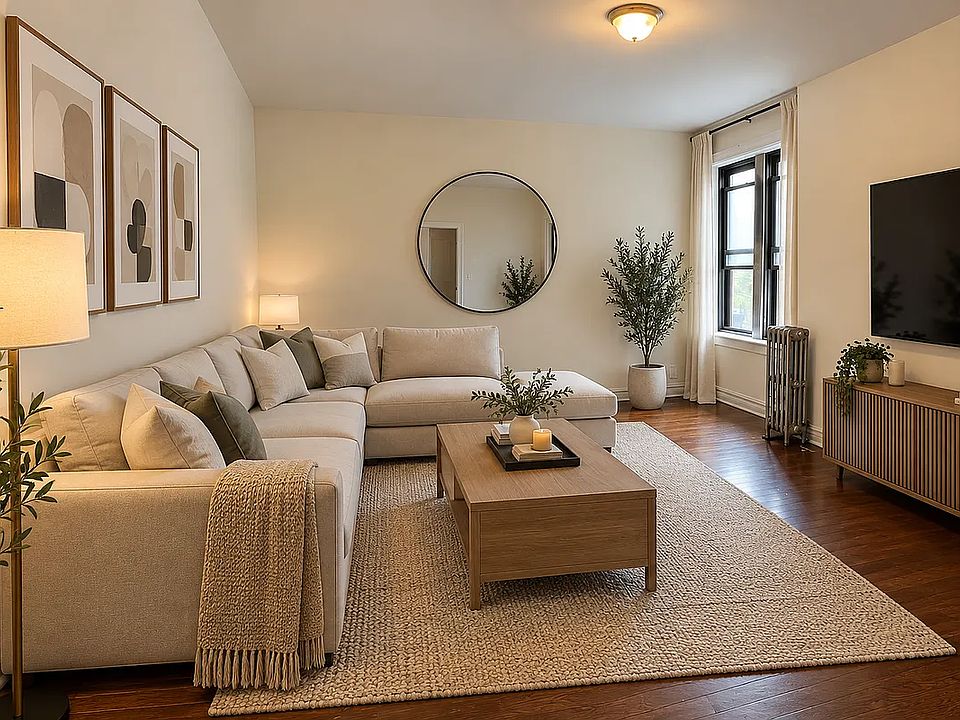 2nd image of 15 Westminster Rd APT 3M