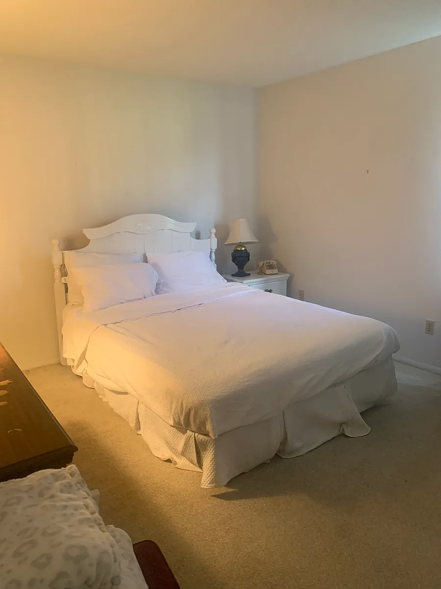 Building Photo - 100 Riverbend Dr #119