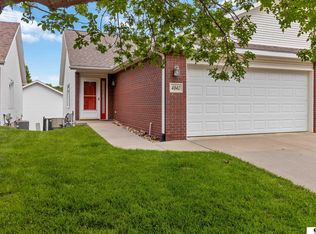 4840 S 55th Ct, Lincoln, NE 68516
