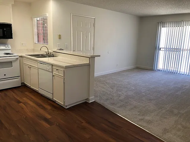 Brandywine Apartments — Photo 13
