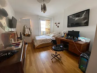 Rented by Capri Jet Realty Corp