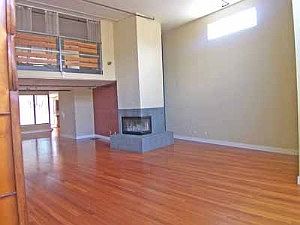 Living :: 719 Clementina B