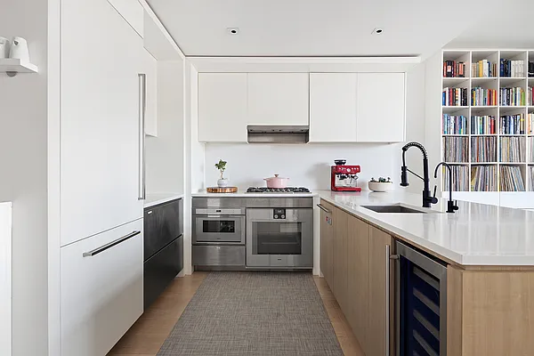 Sold by Compass | media 19