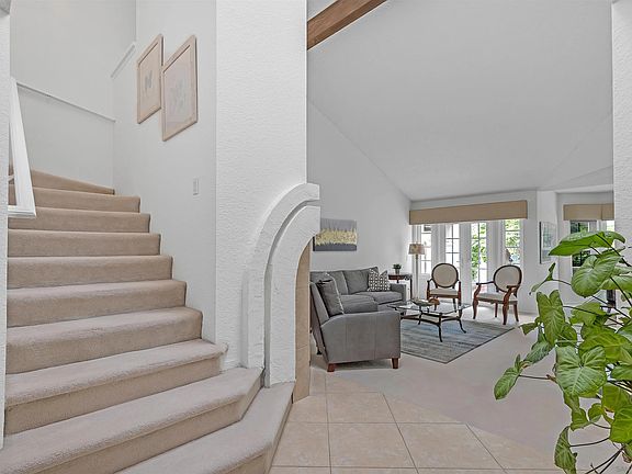 5th image of 12550 Paseo Lucido #136