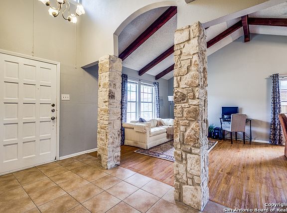 5th image of 12323 Mapletree