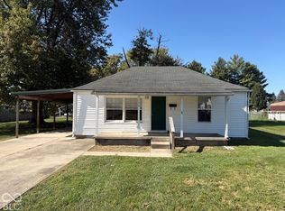 130 Broad St, Hope, IN 47246