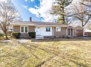 171 Meadow Dr, Rochester, NY 14618