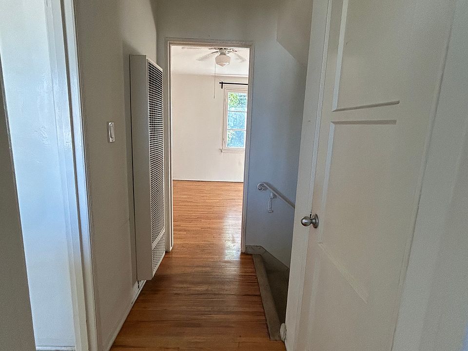 1st image of 313 S Cochran Ave #1/2