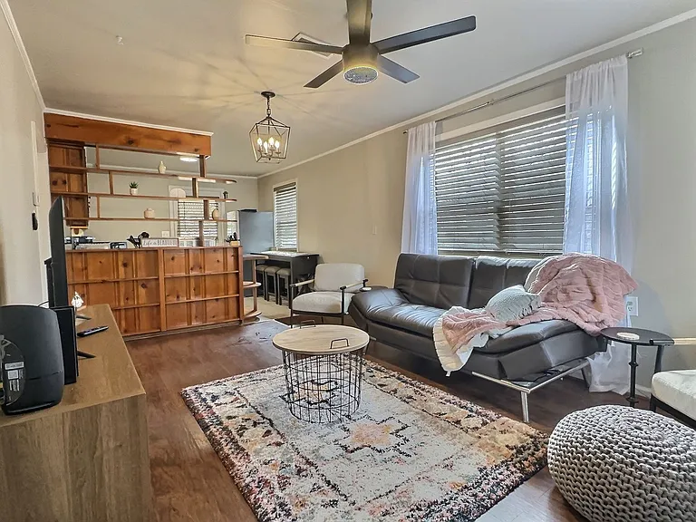 368 Doster St — Photo 1