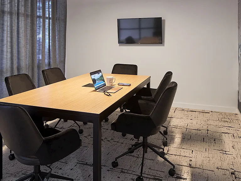 Apartment community Conference Room Lounge at Griffis South Waterfront in Portland, Oregon.