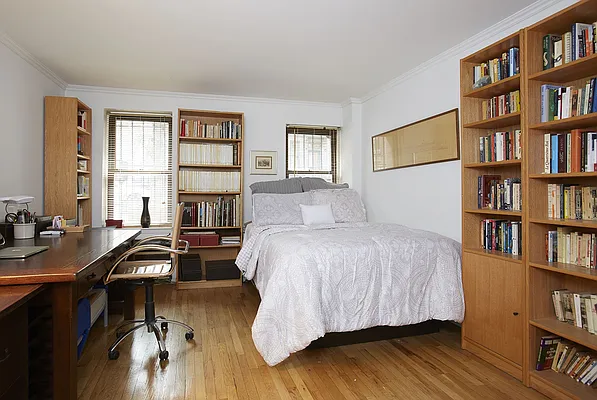 Sold by Stribling | media 5