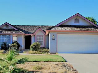 802 E Palm Dr, Hanford, CA 93230