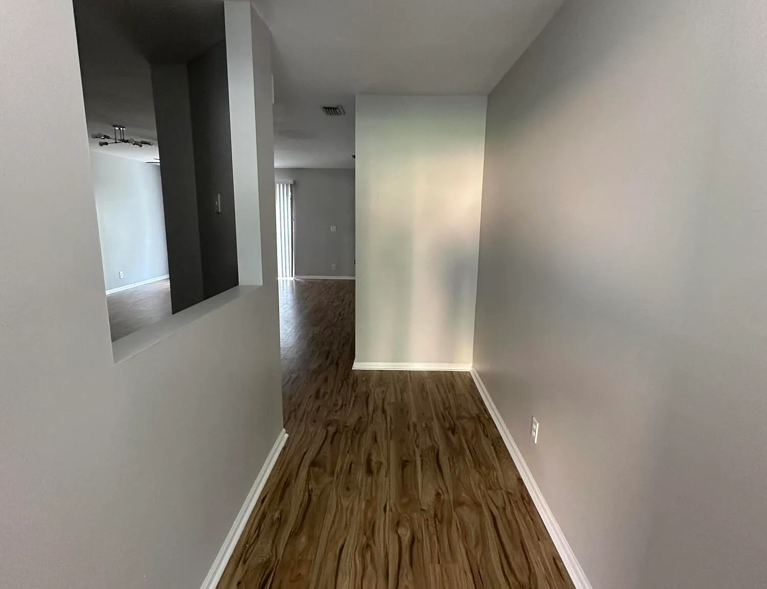 3 bed, 2.5 bath, 1308 sqft, $2,750 — Photo 3